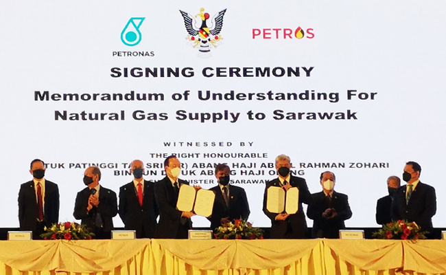 Signing of the Memorandum of Understanding for the Revised Total Natural Gas Supply to the State of Sarawak for Implementation of Projects under
TNB Power Generation Roadmap